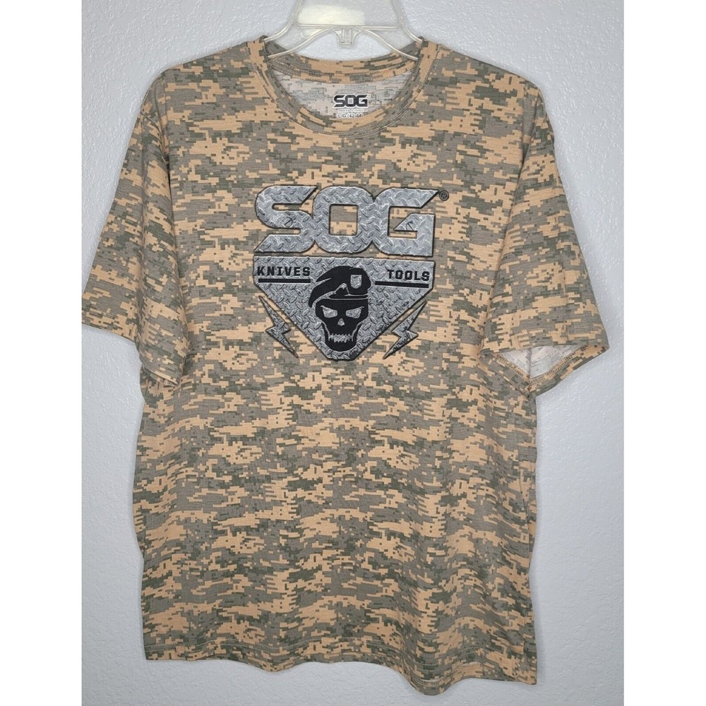 SOG * Knives & Tools T-Shirt Mens Large Digital Camo Short Sleeve Crew Neck Nice